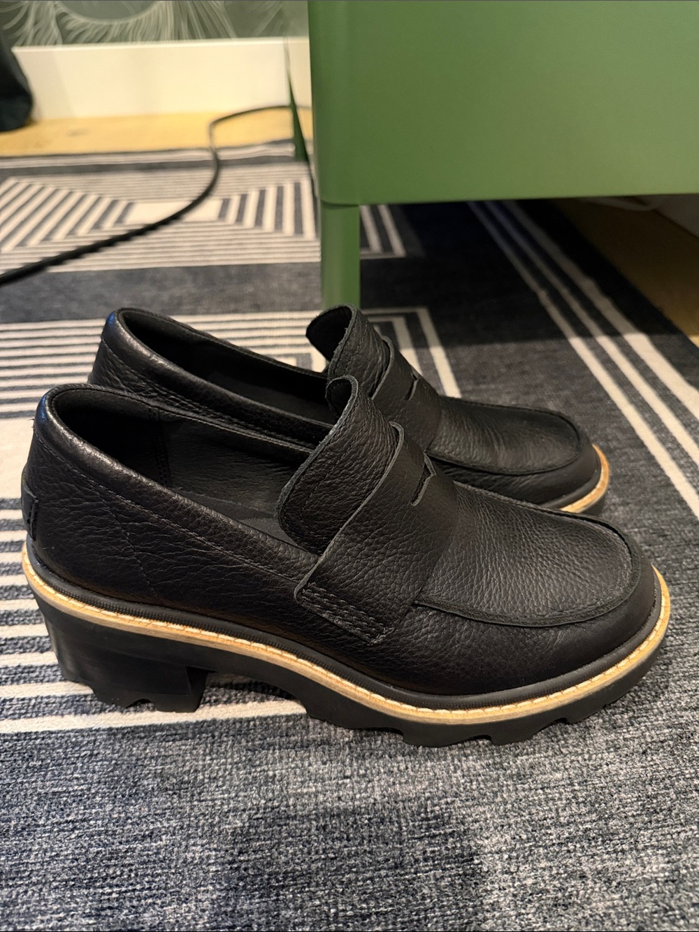Sorel Revel Ave Black Leather Penny Loafers Women’s Size US 9 New Unworn NL5126